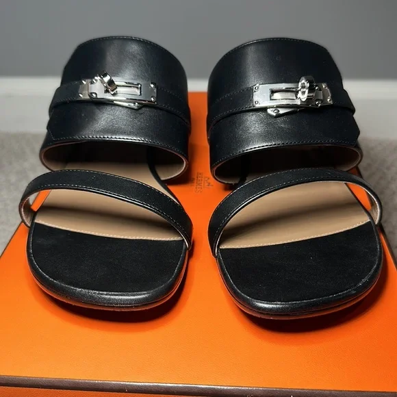 Hermes Avenue Sandal BLACK size 39 - Picture 4 of 10